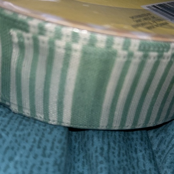 Member's Mark Premium Wired Edge 1.5 IN. WIDE X 50 YARDS (3.81 CM x 45.72 M) - Picture 5 of 5